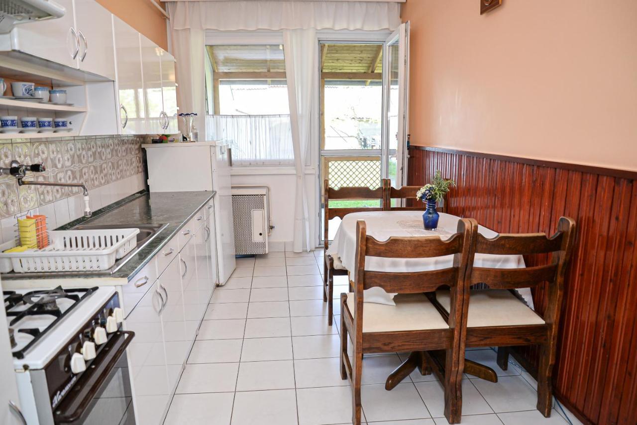 Lilla Vendeghaz Villa Hajduszoboszlo Bagian luar foto
