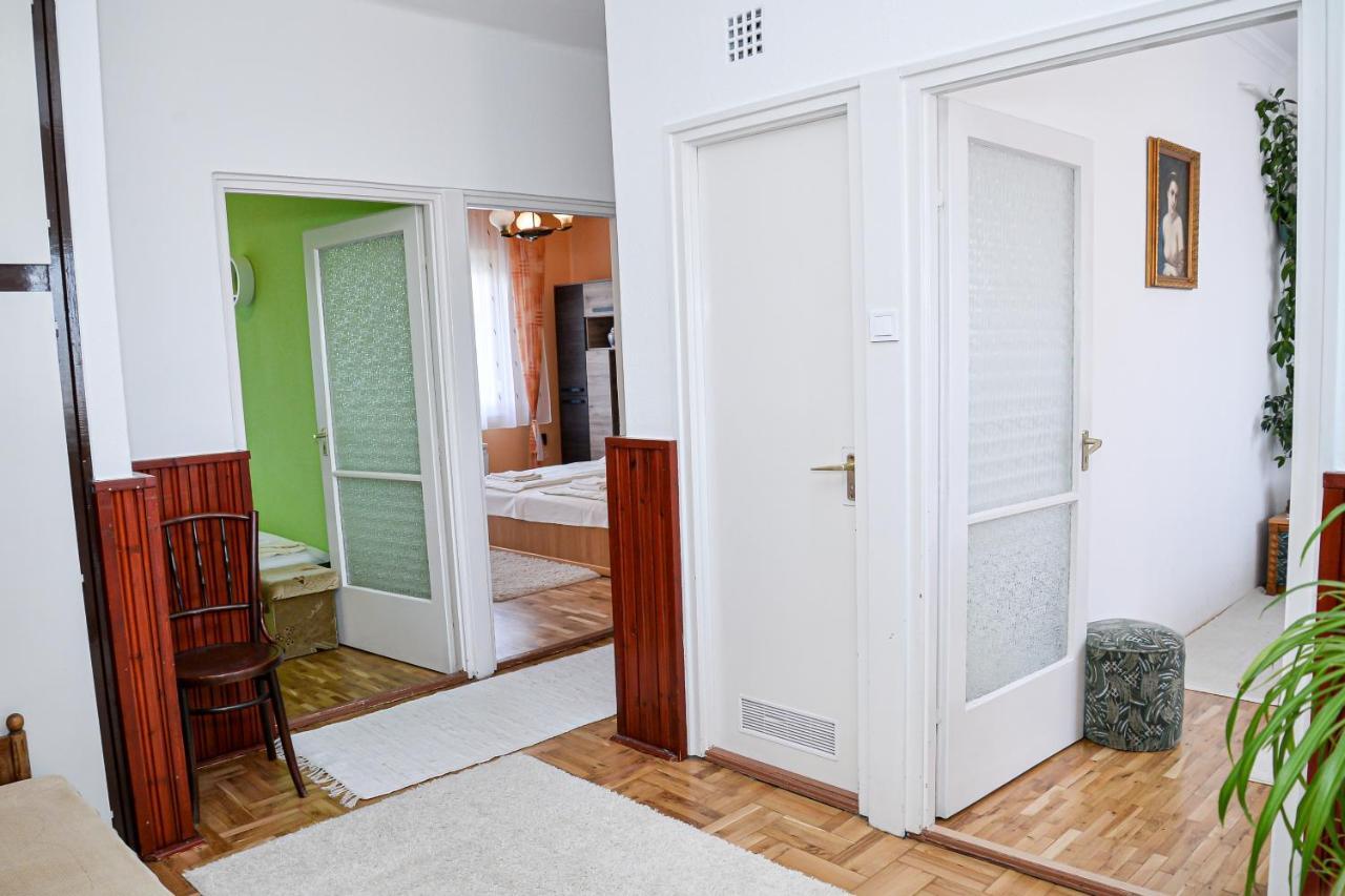 Lilla Vendeghaz Villa Hajduszoboszlo Bagian luar foto